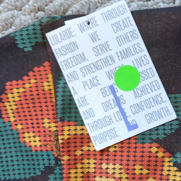 Lularoe Cassie Pencil skirt size L - Picture 2 of 4